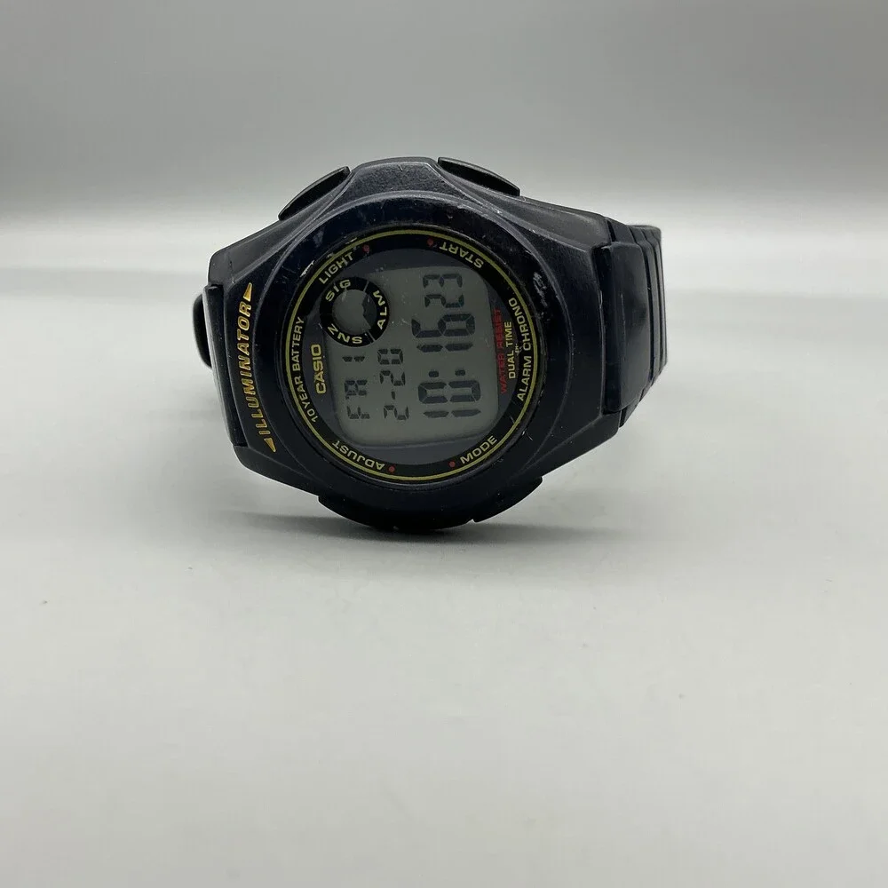 Casio 3233 F-200 Mens Watch 40mm Gray Digital Dial Black Resin Illuminator
